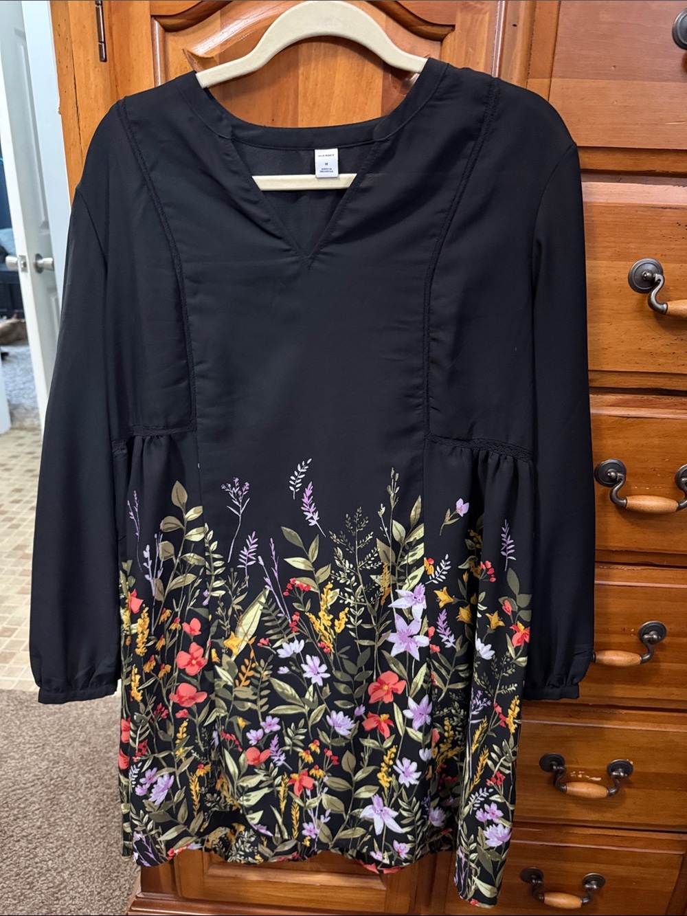Old Navy Black Long-Sleeve Floral Hem Dress
